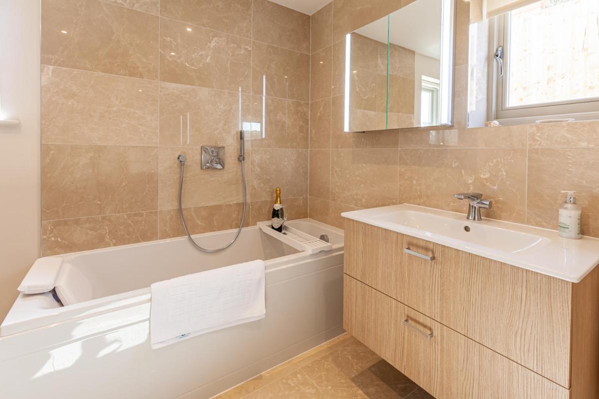 Choseley Cottage - Norfolk Cottage Agency Docking Екстериор снимка